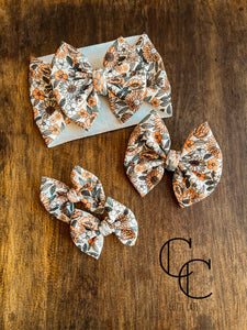 Peachy Floral Bow